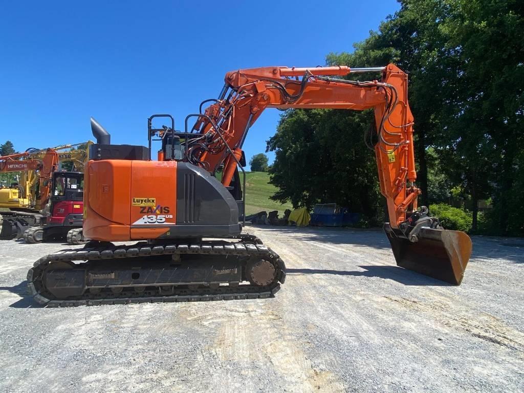 Hitachi ZX 135 US-6 Koparki gąsienicowe