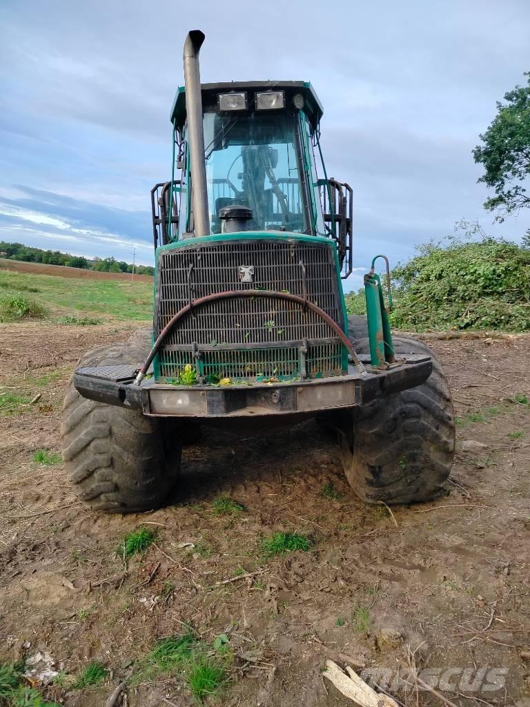 John Deere 1710 D Forwardery