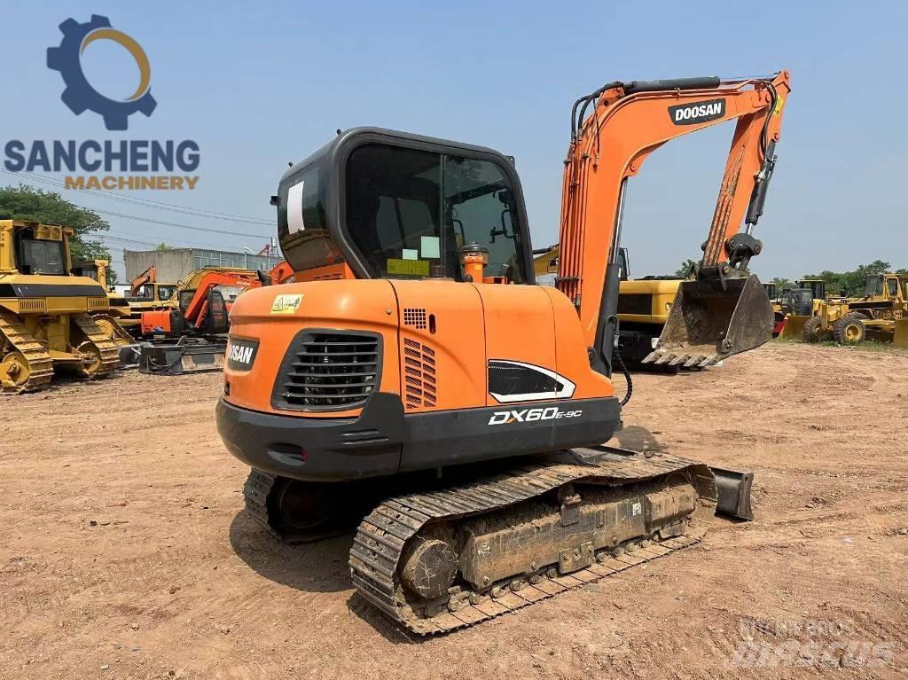 Doosan DX 60 Koparki gąsienicowe