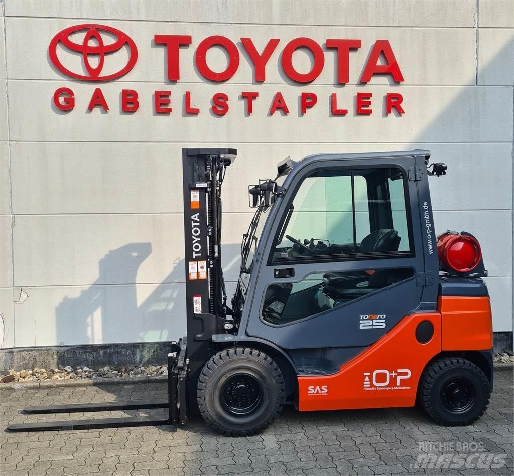 Toyota 02-8FGF25 Wózki LPG