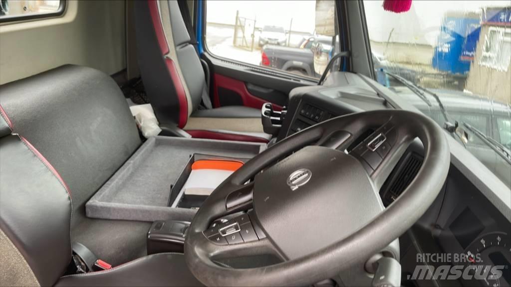 Volvo FM 420 Samochody ciężarowe ze skrzynią zamkniętą
