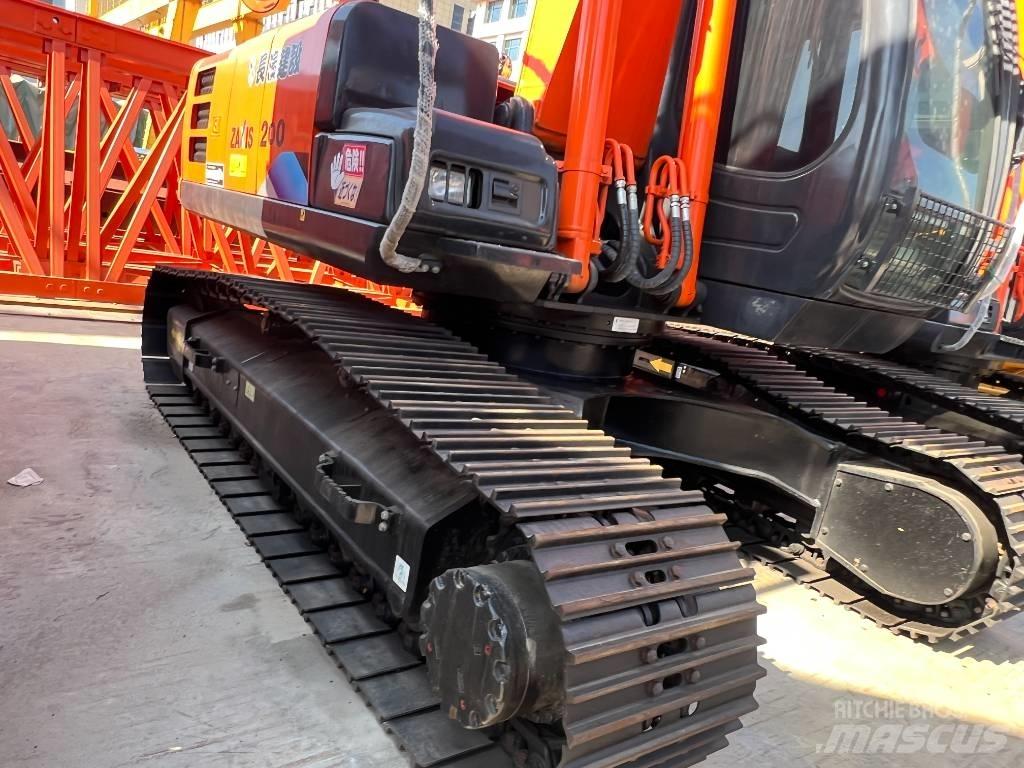 Hitachi ZX200 Koparki gąsienicowe