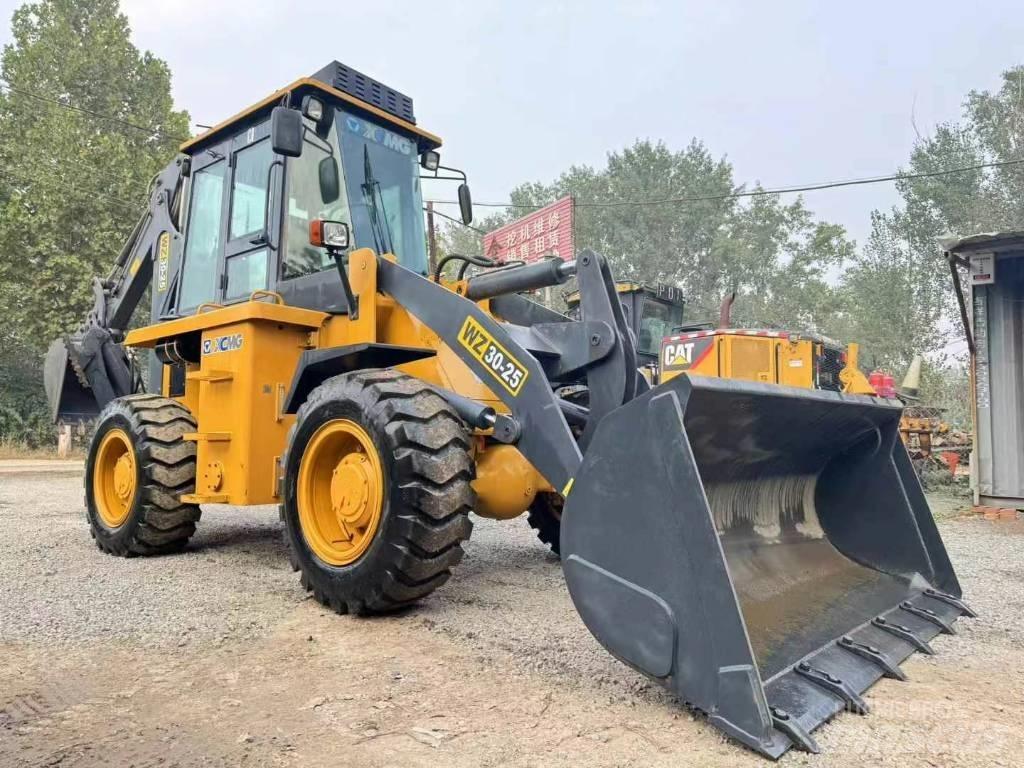 XCMG WZ 30-25 Koparko-ładowarki