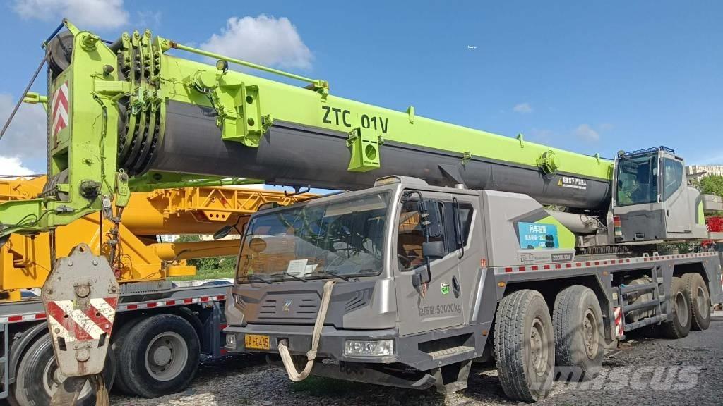 Zoomlion ZTC800 Żurawie szosowo-terenowe