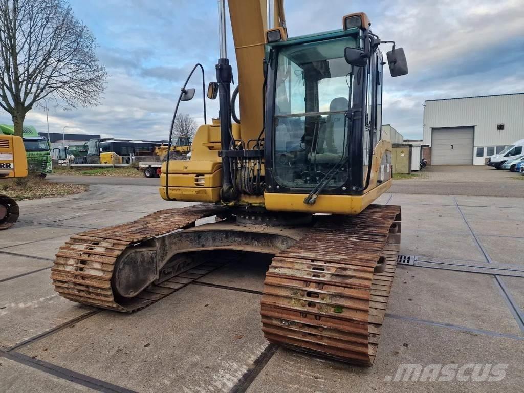 CAT 323d Koparki gąsienicowe