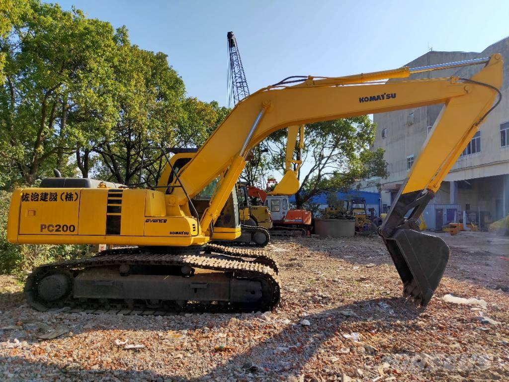 Komatsu PC200-6 Koparki gąsienicowe