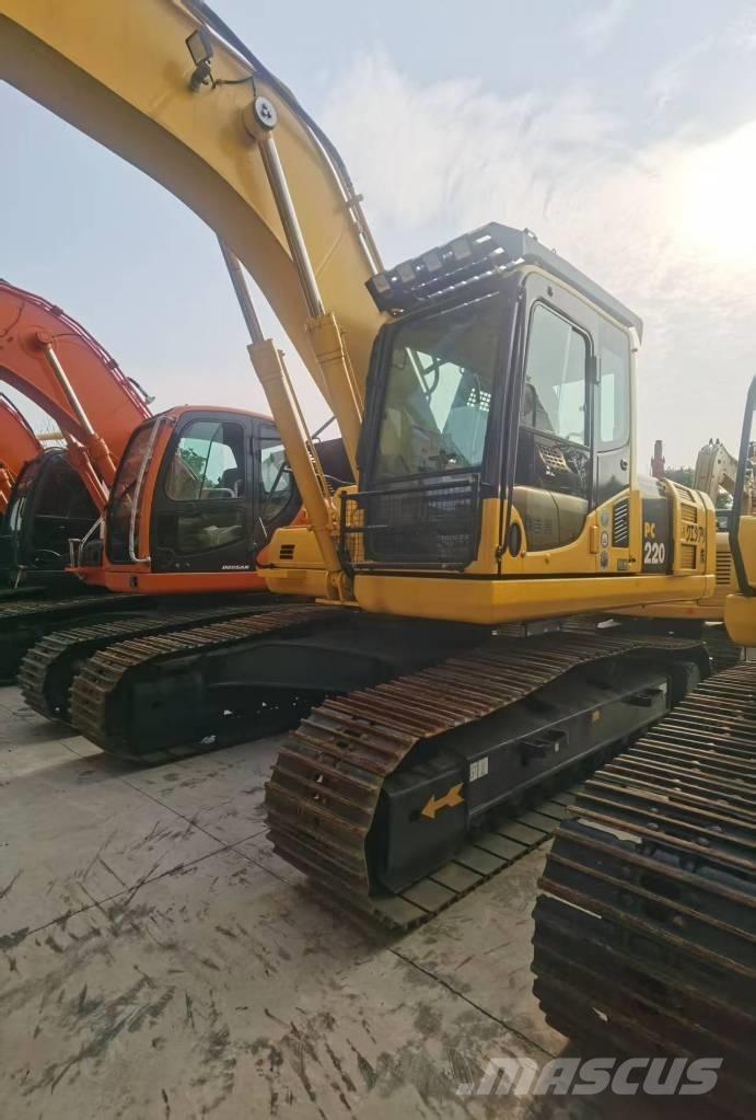 Komatsu PC 220-8 Koparki gąsienicowe