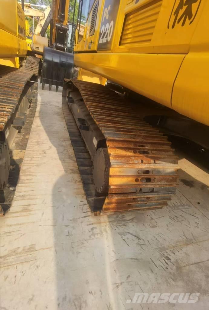 Komatsu PC 220-8 Koparki gąsienicowe