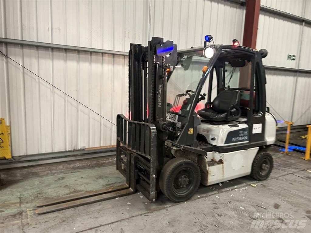 Nissan U1D2A25LQ Wózki LPG