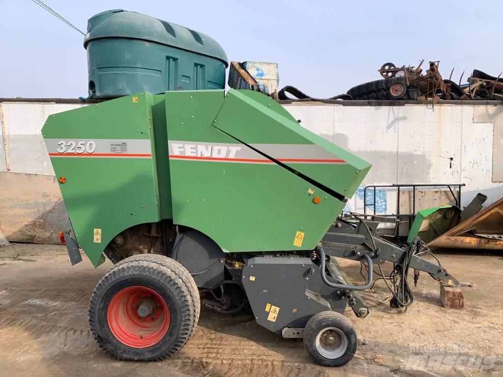 Fendt 3250 Prasy zwijające