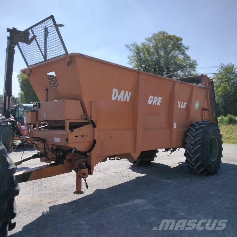 Dangreville EV 10 B1 Rozrzutnik obornika