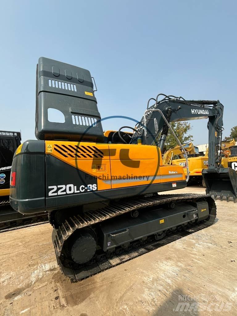 Hyundai 220LC Midikoparki  7t - 12t