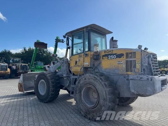 Komatsu WA 250-5 Ładowarki kołowe