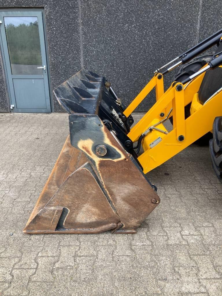 JCB 4 CX Pro Koparko-ładowarki