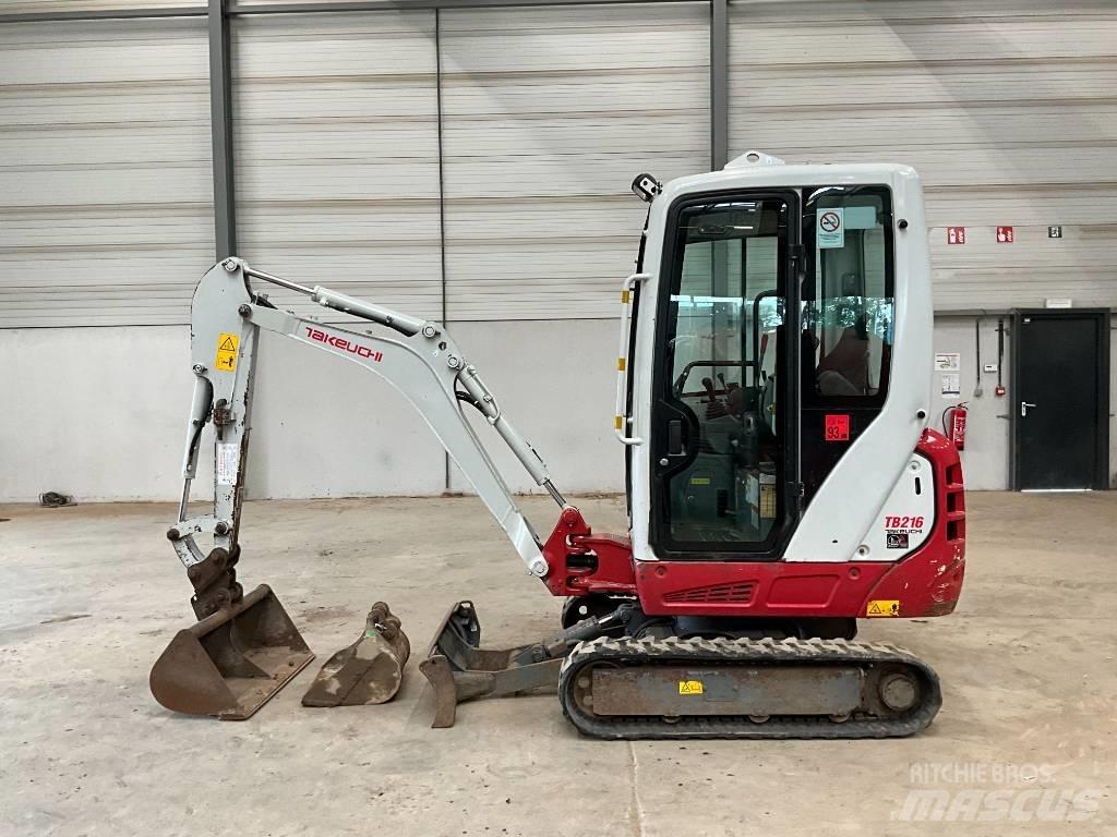 Takeuchi TB 216 Minikoparki