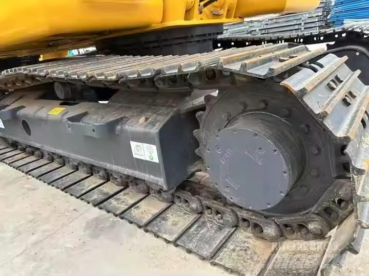 Komatsu PC130 Koparki gąsienicowe