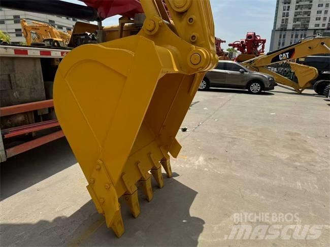 Komatsu PC 220-8 Koparki gąsienicowe