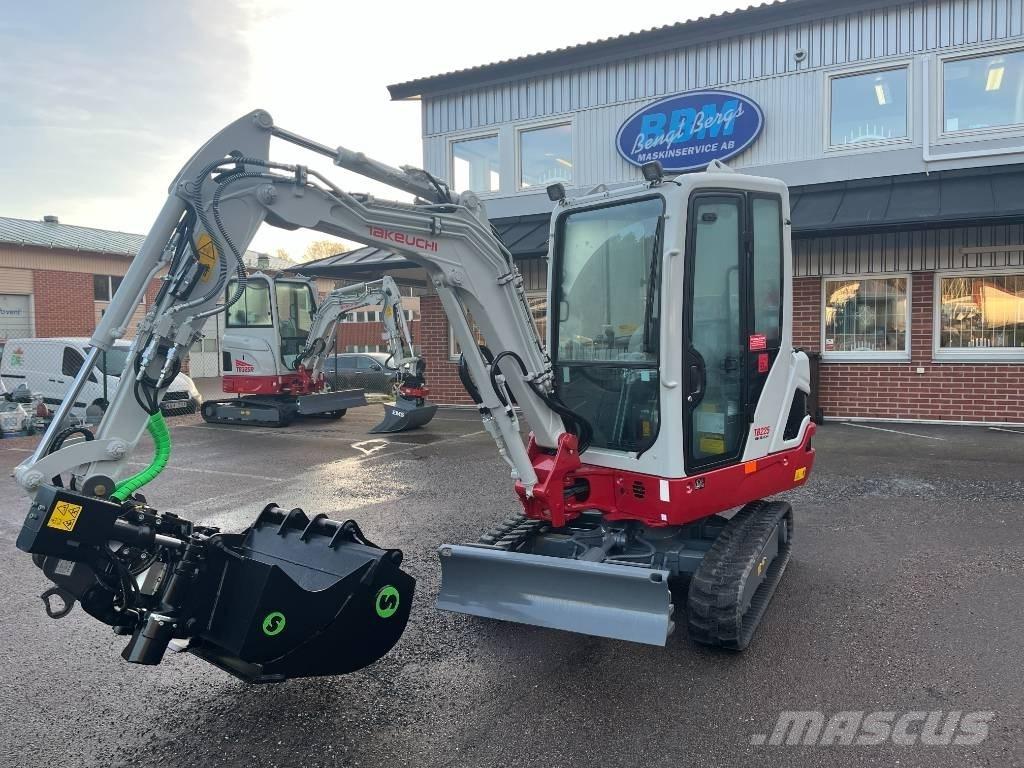 Takeuchi TB 225 Minikoparki