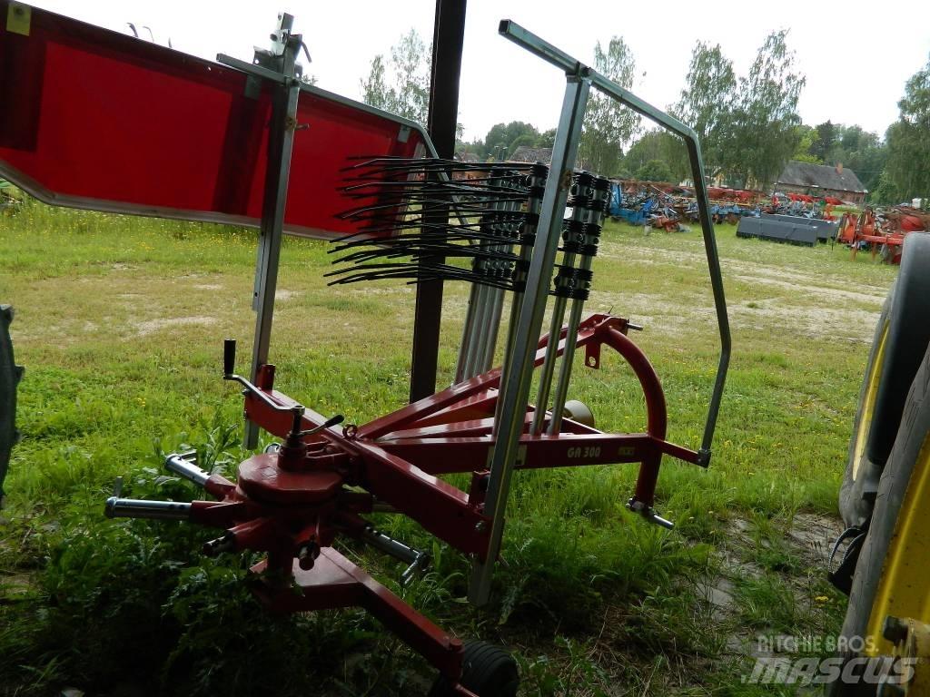 DCM GA 300 3PN 8B Zgrabiarki i przetrząsacze