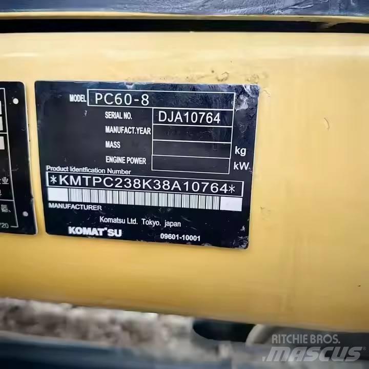 Komatsu PC60 Koparki gąsienicowe
