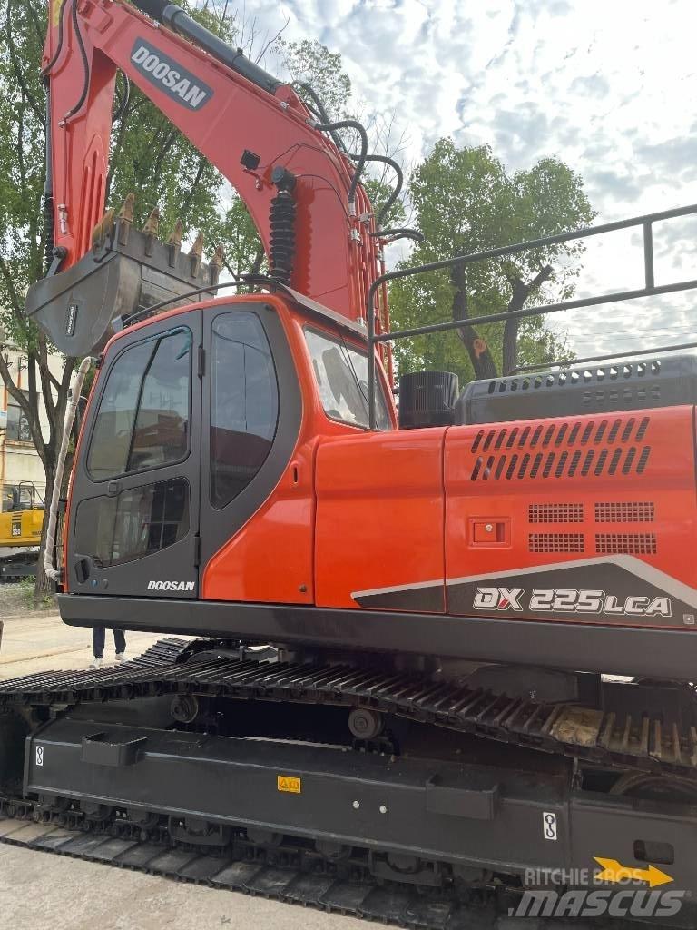 Doosan DX 225 Midikoparki  7t - 12t