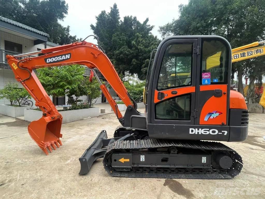 Doosan DH 60-7 Minikoparki
