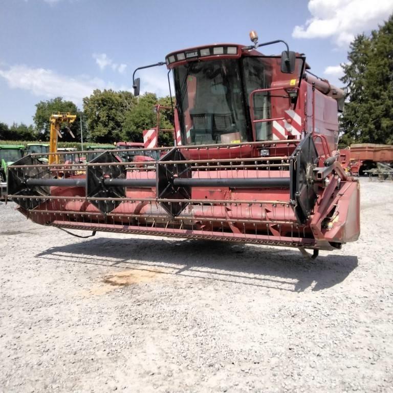 Case IH 2366E Kombajny zbożowe