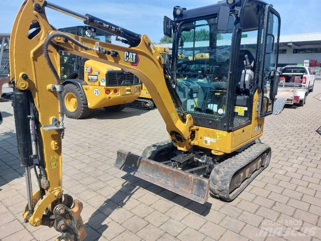 CAT 301.8 Minikoparki