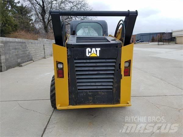 CAT 272 D Ładowarki burtowe
