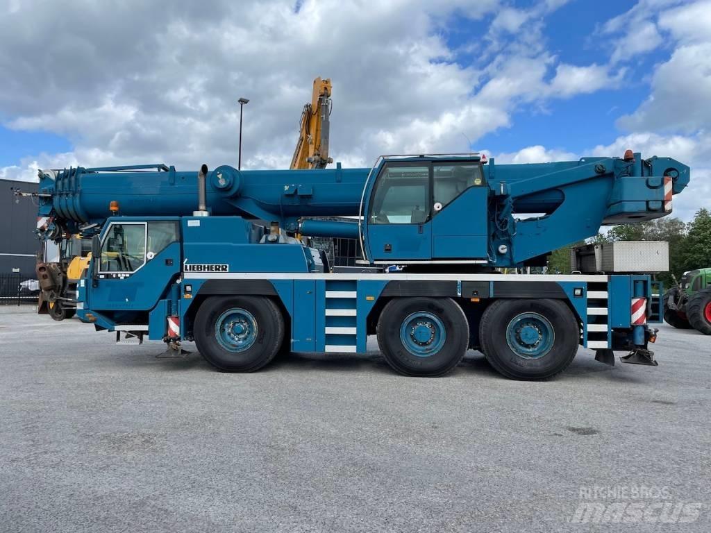 Liebherr LTM 1055-1 Żurawie szosowo-terenowe