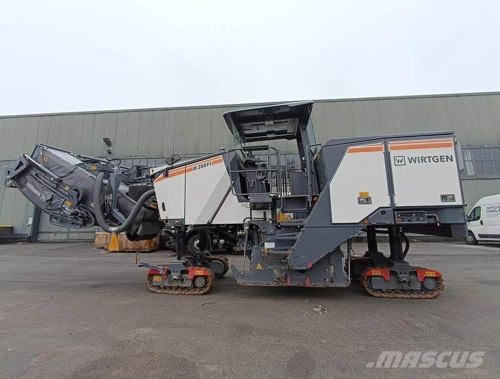 Wirtgen W200Fi Beton-maszyny do przerobu kamienia