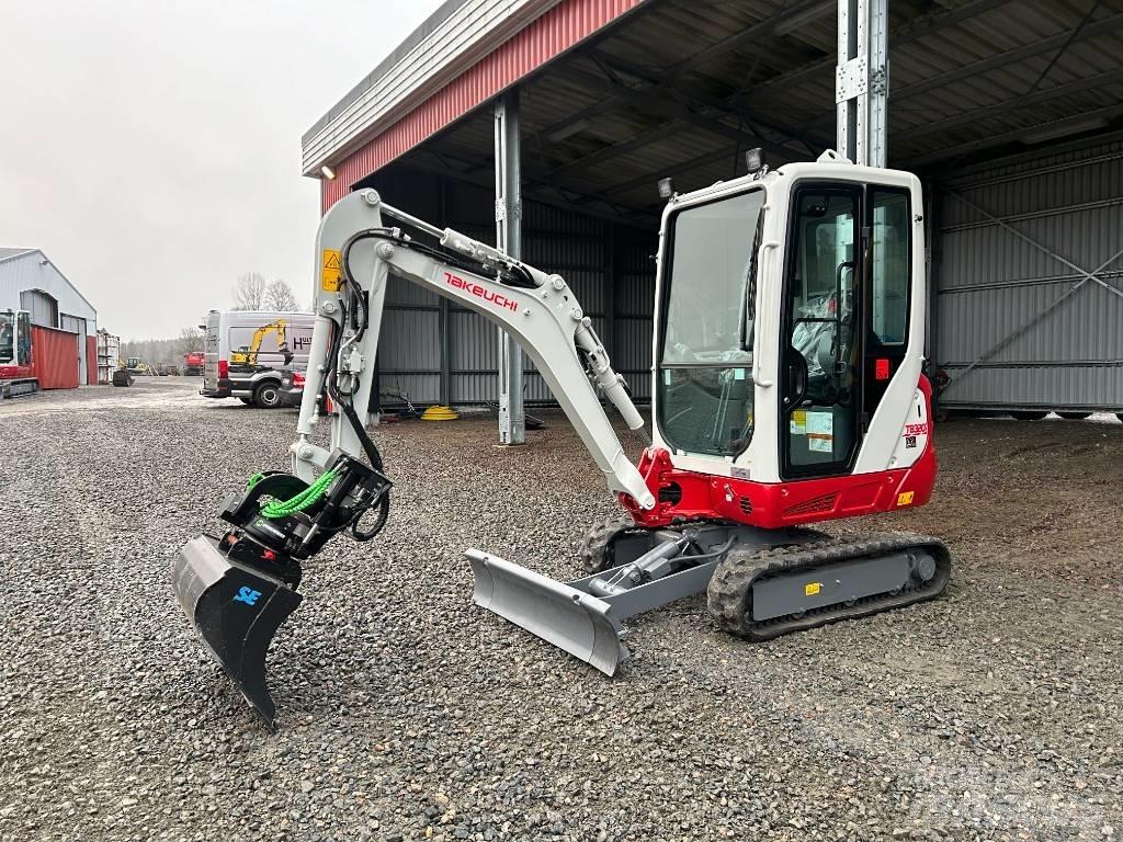 Takeuchi TB320 Minikoparki