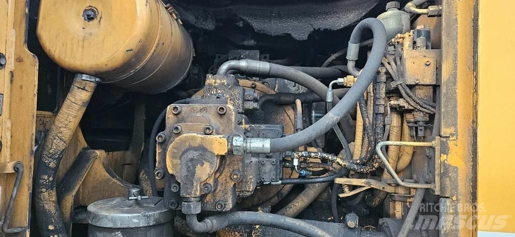 Liebherr R924 Koparki gąsienicowe