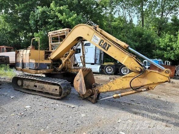 CAT E 70 B Koparki gąsienicowe