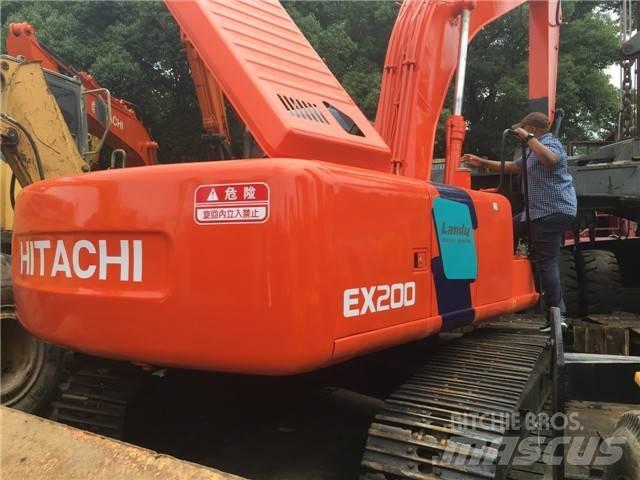 Hitachi EX 200 Koparki gąsienicowe