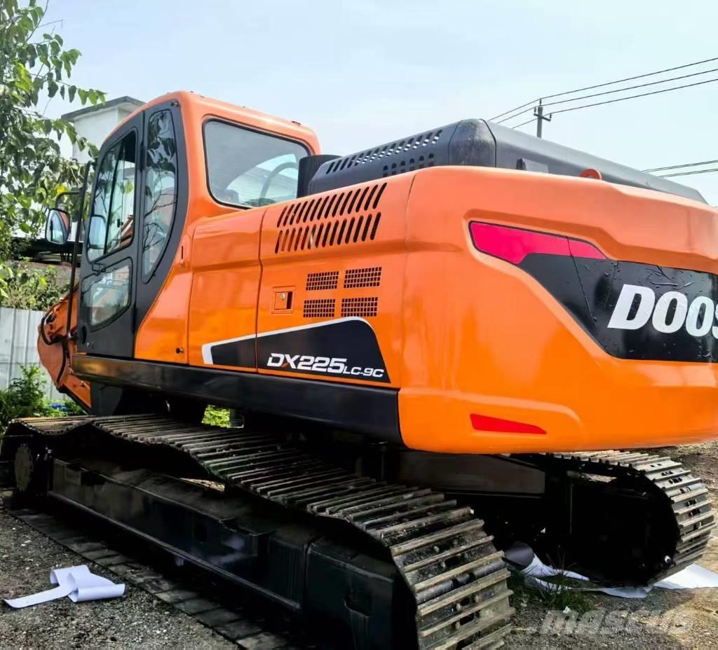 Doosan DX 225 LC Koparki gąsienicowe