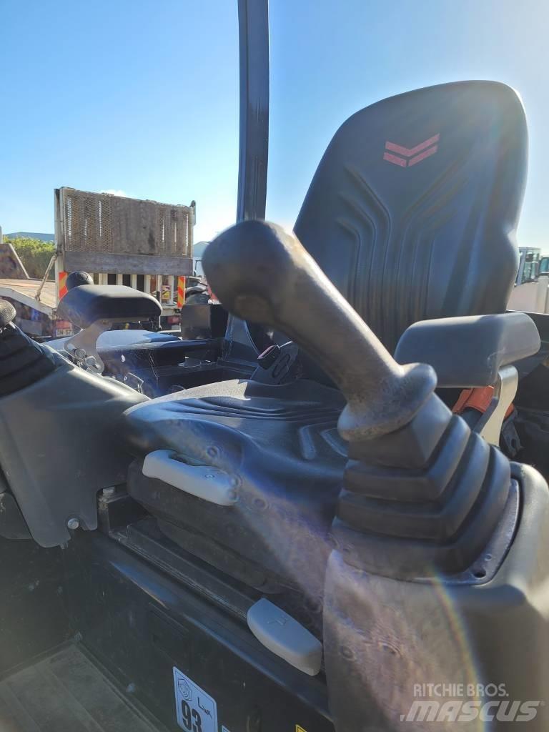 Yanmar Vio 27 Minikoparki