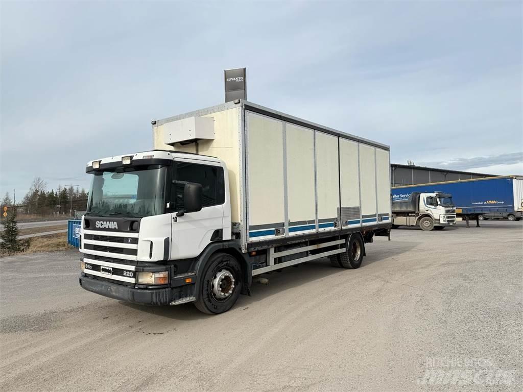Scania P94 Samochody ciężarowe ze skrzynią zamkniętą