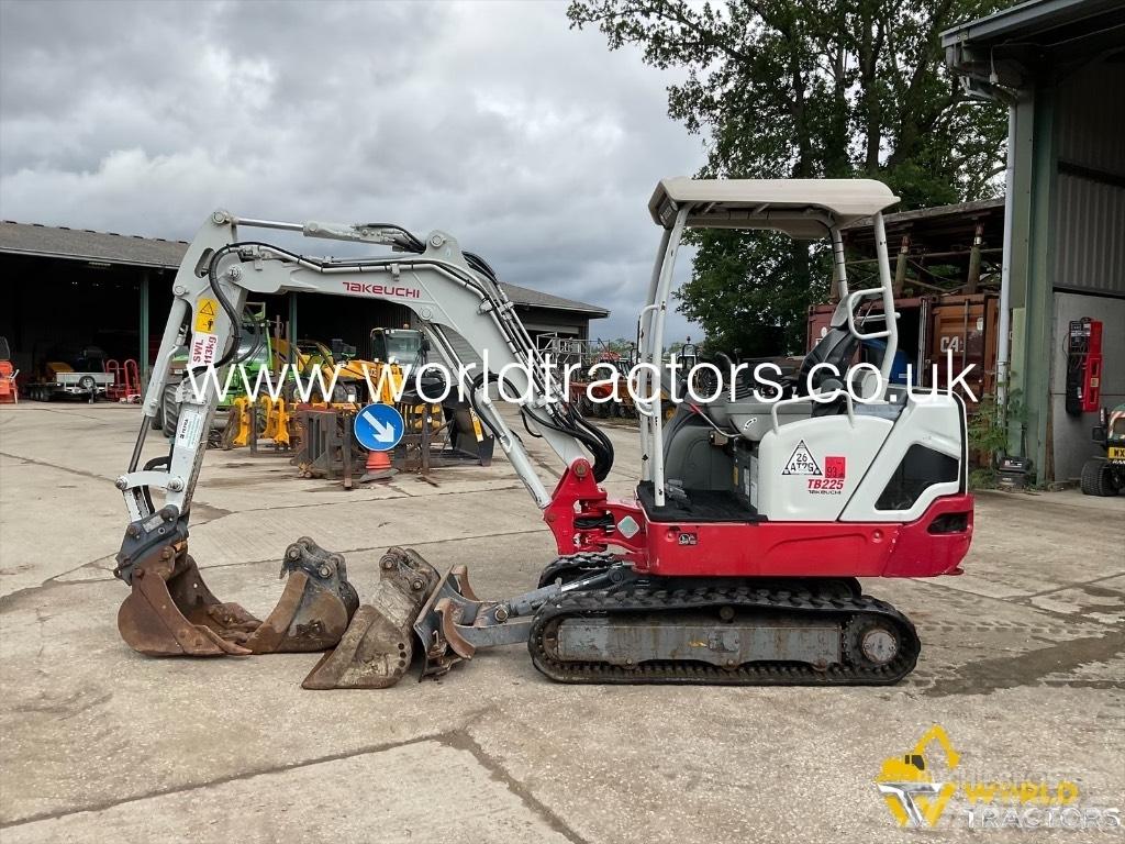 Takeuchi TB 225 Minikoparki