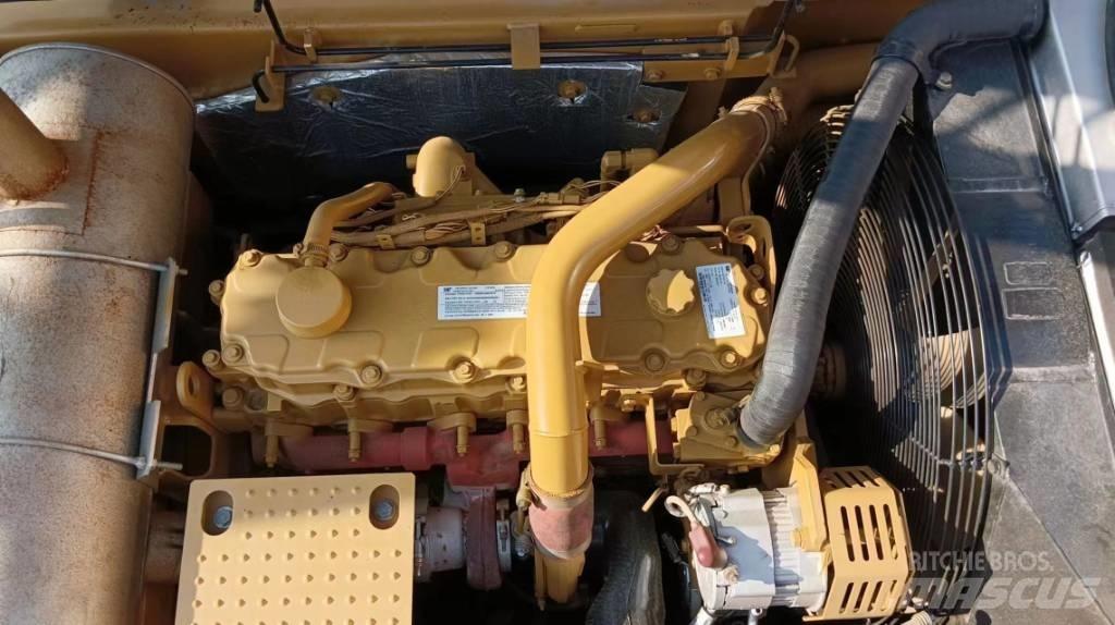 CAT 330D2L Koparki gąsienicowe