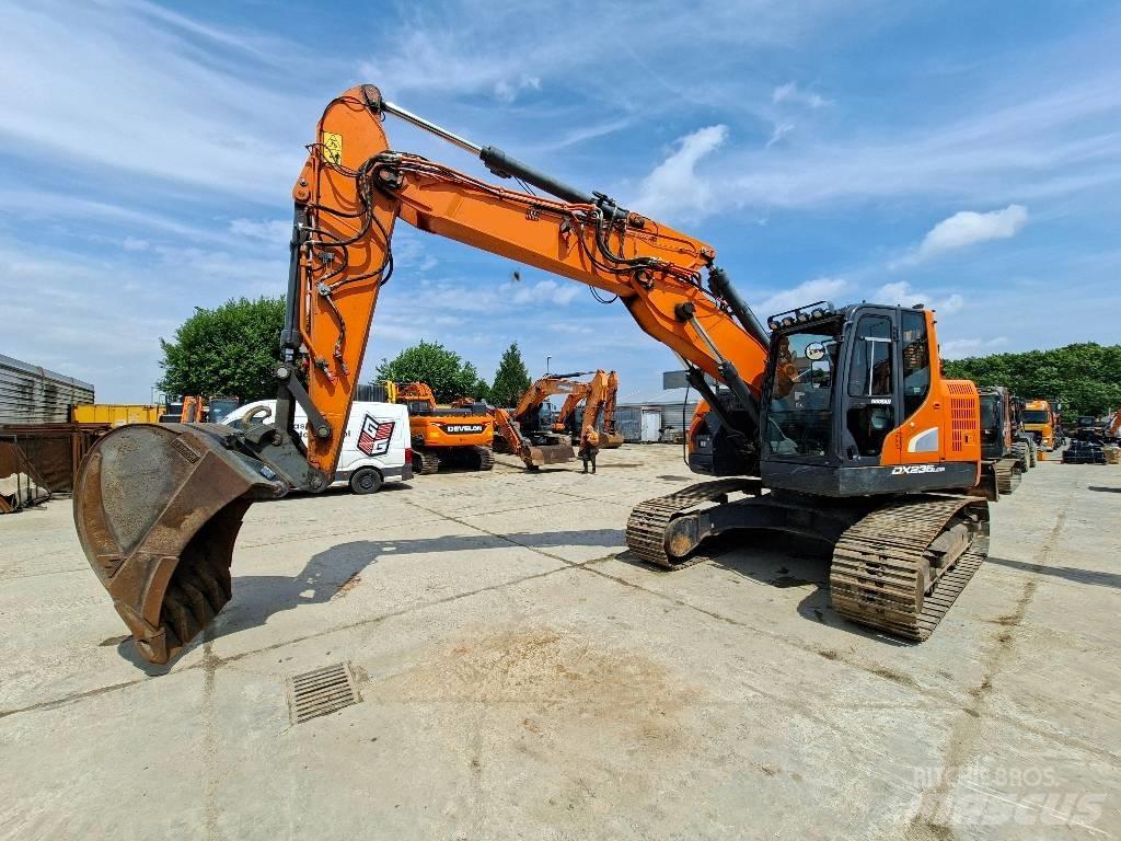 Doosan DX 235 LCR-5 Koparki gąsienicowe