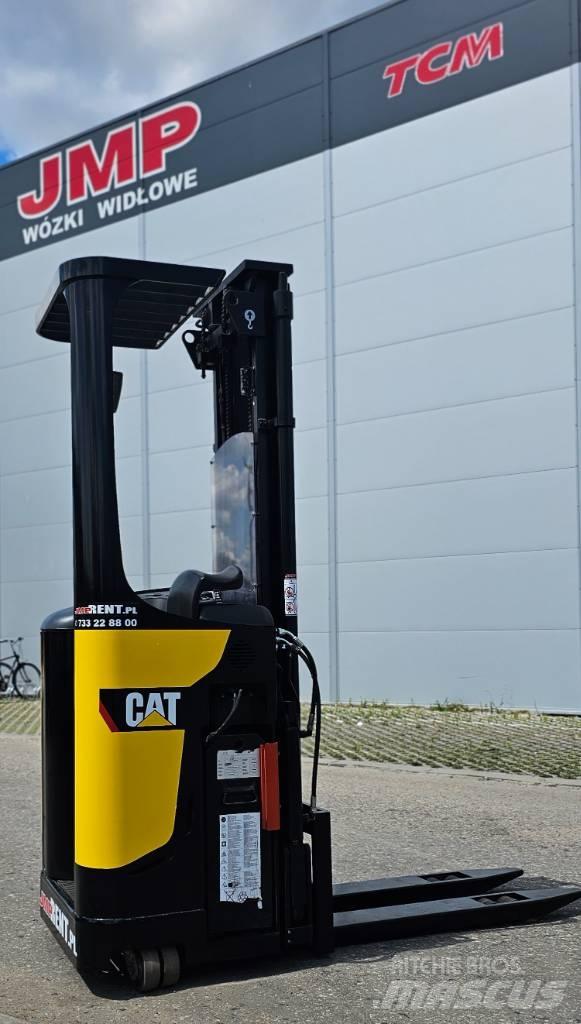 CAT NSR 16 N Wózki widłowe do wąskich korytarzy