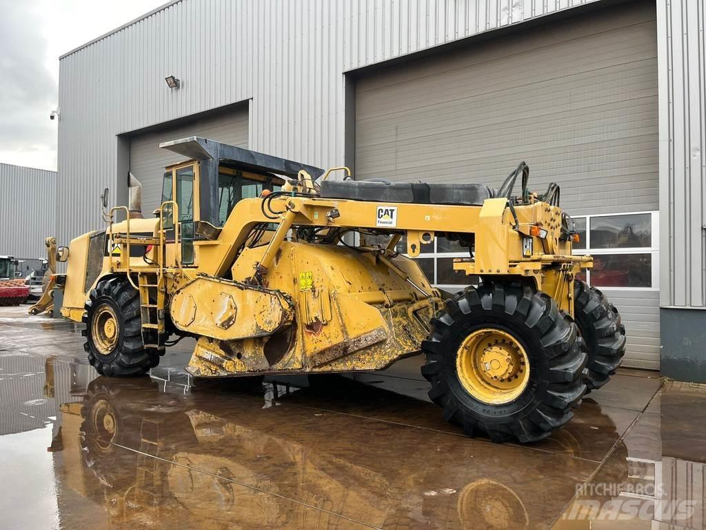 CAT RM500 Recyklery do asfaltu