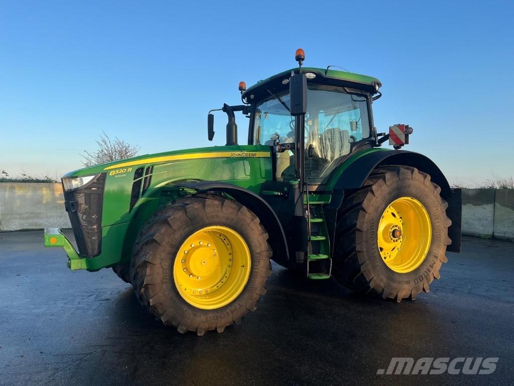 John Deere 8320 R Ciągniki rolnicze