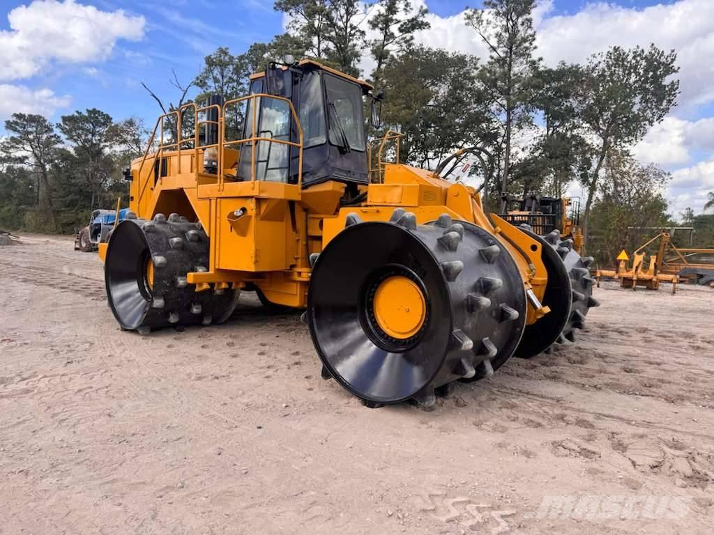 CAT 836 G Kompaktory