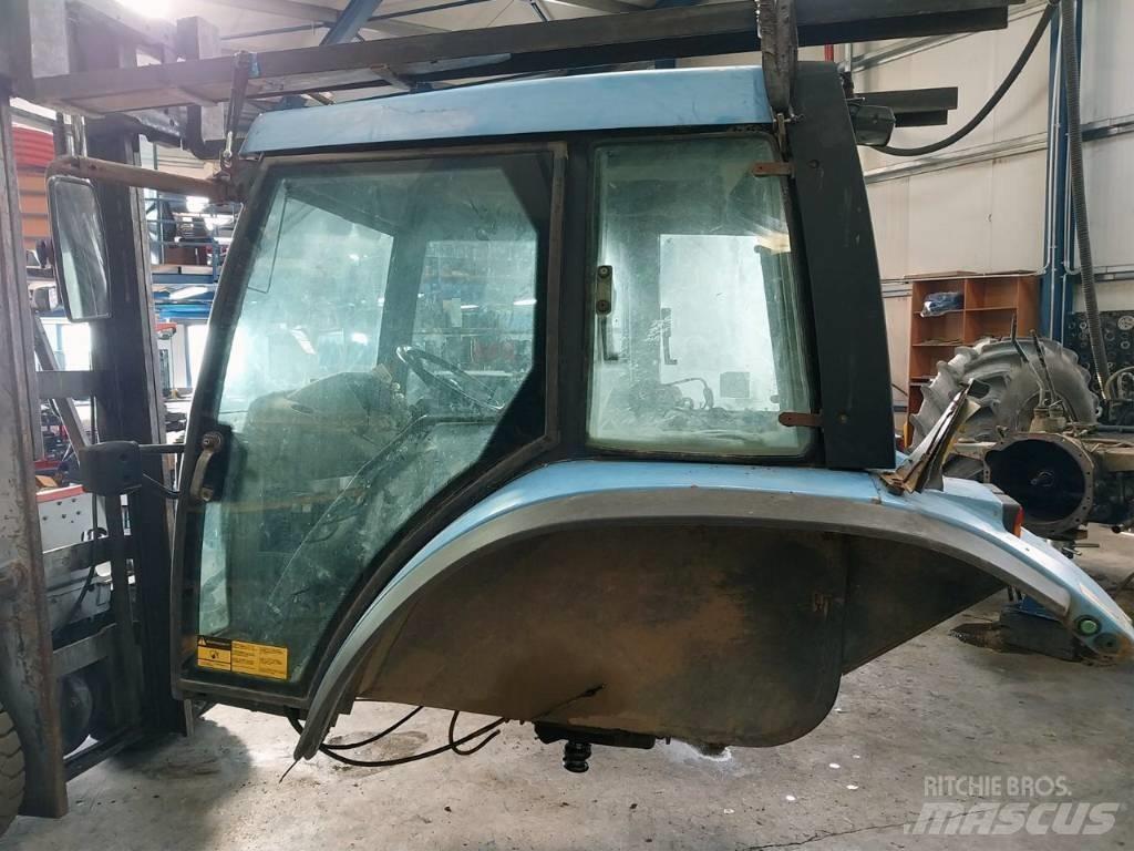 Landini Legend 115 Kabina i wnętrze