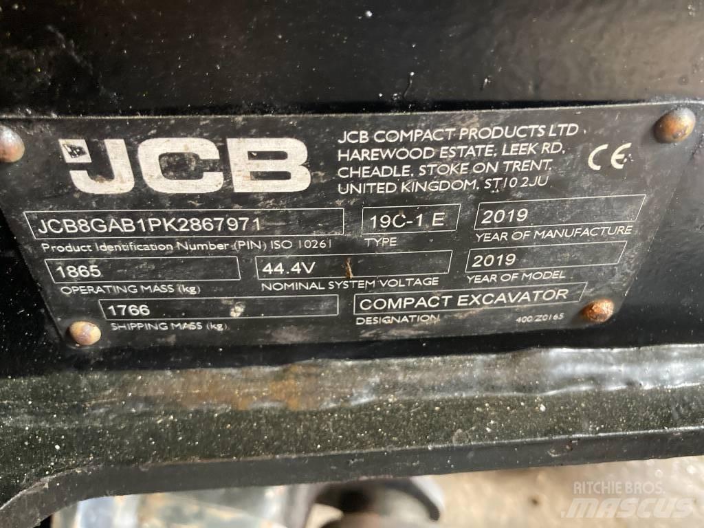 JCB 19 C-IE Minikoparki