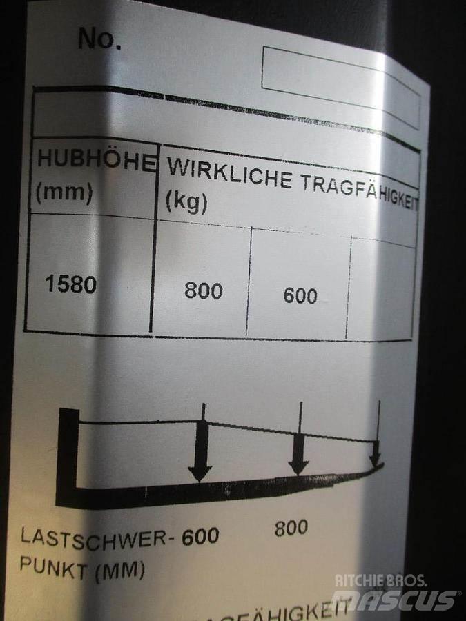 BT SWE 080L Wózki widłowe unoszące z dyszlem