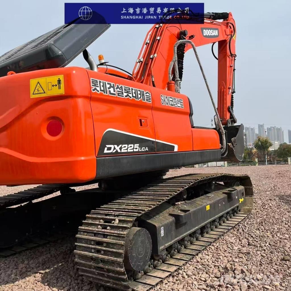 Doosan DX 225 Koparki gąsienicowe