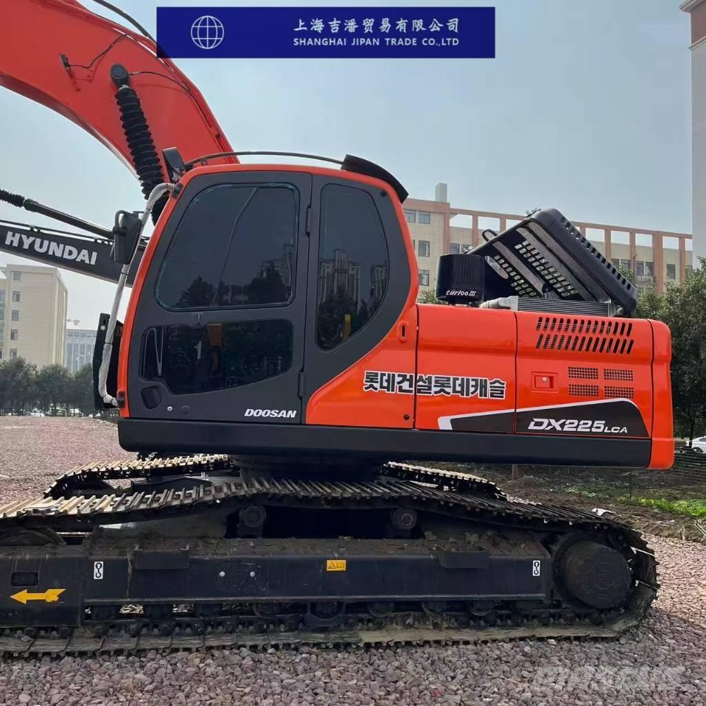 Doosan DX 225 Koparki gąsienicowe